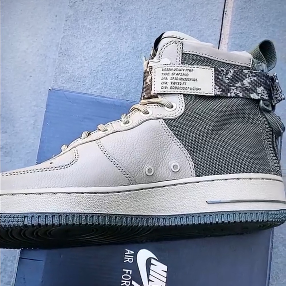 Nike Air Force high top